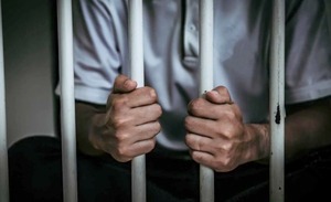 16 años de prisión por abusar de su hijastro