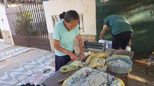 Doña Marina: 49 años pedaleando el sabor de Concepción - Canal-E