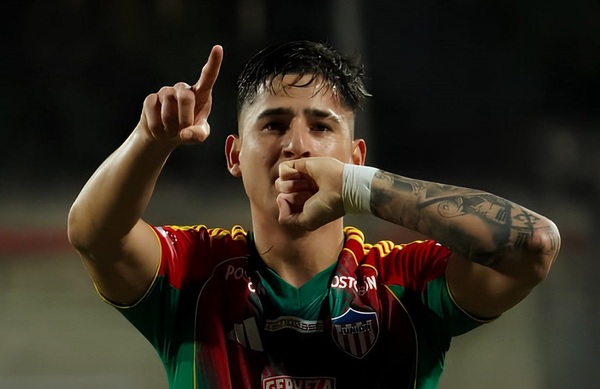 Golazo de Guillermo Paiva ante Atlético Nacional