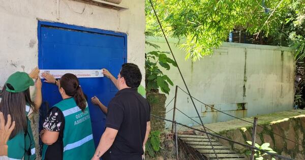 La Nación / Municipalidad de Asunción cierra locales en Tablada por incumplimiento de normas ambientales