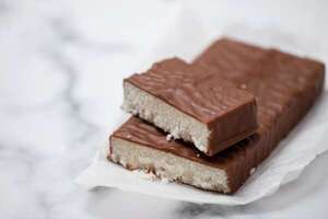 Reuní a tu familia con esta deliciosa receta de turrón de coco y chocolate fácil de hacer - Gastronomía - ABC Color