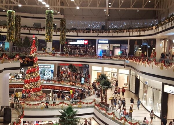 Centros comerciales crecen en tráfico y ventas: aumento interanual de dos dígitos a octubre