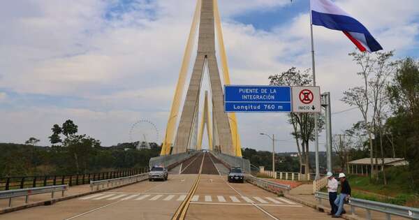 La Nación / Puente de la Integración: horario del cruce de camiones vacíos es el impase para habilitación