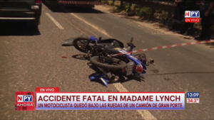 Impactante accidente en Avda. Madame Lynch: motociclista fallece arrollado
