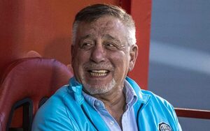 Popular / ¡Lo que dijo Almeida del DT que le va a reemplazar! "Le gané 4 puntos de 6 en Ecuador"