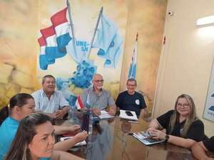 UNE abandona mesa de trabajo sobre concurso docente - Nacionales - ABC Color