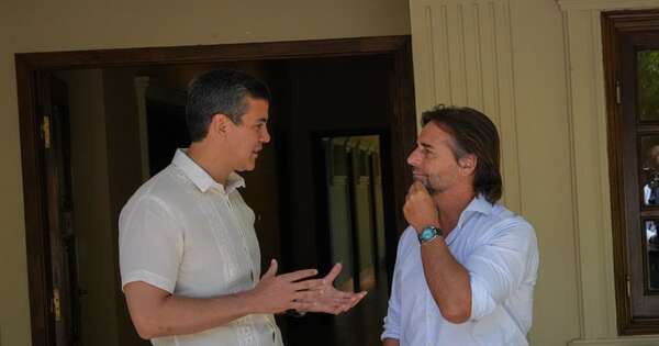 La Nación / Peña y Lacalle Pou analizaron desafíos y oportunidades para el desarrollo regional