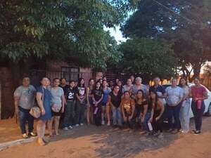 Tesorera se llevó la plata: alumnos piden auspiciantes para colación - Nacionales - ABC Color