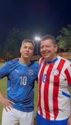 Popular / (Video) ¡Mirá el “partido” que encendió el chisme político!