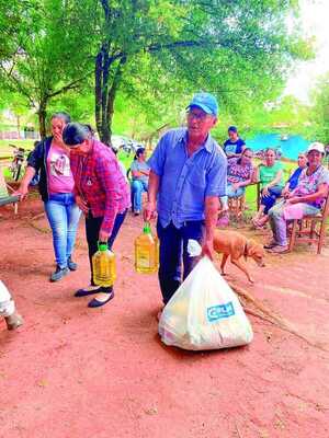 Ayuda Humanitaria a 400 Familias por Temporales