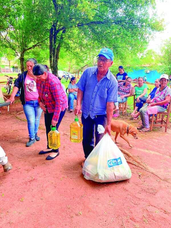 Ayuda Humanitaria a 400 Familias por Temporales