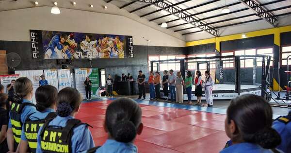 Diario HOY | Mujeres policías se capacitaron en artes marciales