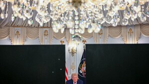 Trump afirma que operaciones contra narcotraficantes venezolanos comenzarán "muy pronto" por tierra