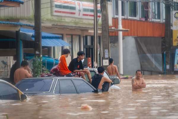 Suben a 145 los muertos por inundaciones en Tailandia - Mundo - ABC Color