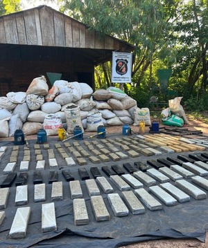 Antinarcóticos de la Policía decomisan más de 1.900 kg de marihuana en Caazapá
