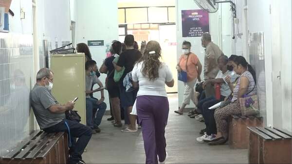 Pacientes del Hospital de Lambaré reclaman medicamentos y una atención más humana - Nacionales - ABC Color