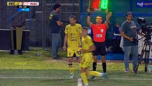 Presidente de Recoleta se metió a la cancha y es el jugador más viejo en disputar un partido en Primera