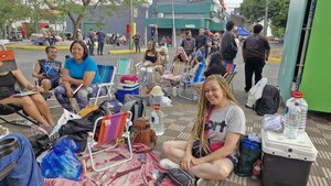 Amanecer por la Loba: fans de Shakira acamparon en inmediaciones de la Nueva Olla