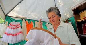 Diario HOY | Declaran al ao po’i como prenda de uso oficial del Gobierno