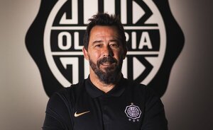 Pablo Sánchez en su presentación como DT de Olimpia: "Tengo el honor de dirigir a un campeón del mundo"