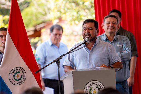 Beneficiario a Peña: “La oposición le está facilitando el camino, presidente” - El Trueno