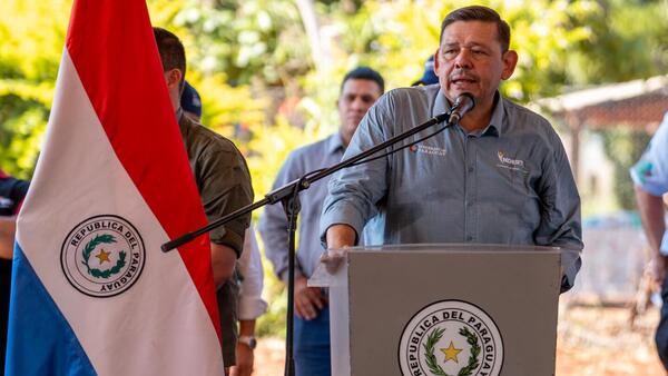 Titular del Indert no hace mención de informe y lanza dardos contra la prensa