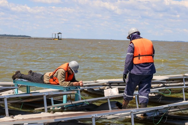 La Planta Solar Flotante de Itaipú inicia generación continua de energía - ADN Digital