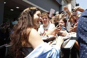 Rosalía sorprende con una visita sorpresa a Buenos Aires, donde “nació el cielo” - Música - ABC Color