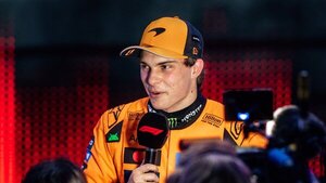 Piastri se lleva la 'minipole' del Gran Premio de Catar