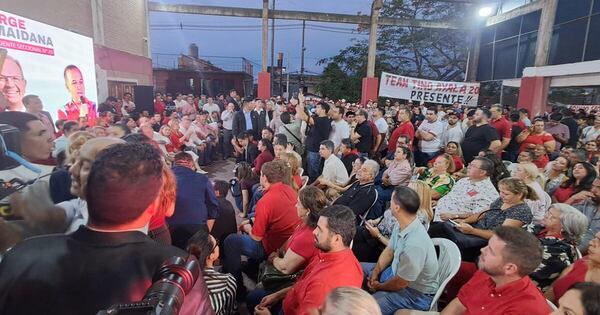 Diario HOY | Masiva concurrencia en presentación de candidatura de Camilo Pérez ante colorados