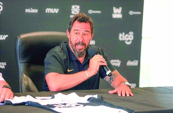 Sánchez es el nuevo DT de Olimpia y planifica el futuro