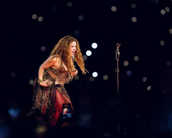 Un juramento de fuego: Shakira consagra su legado en Paraguay - Música - ABC Color