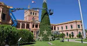 La Nación / Con una gran fiesta, se enciende mañana el árbol de Navidad del Palacio