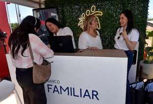 Banco Familiar ofreció ventajas en Expo Usados - Empresariales - ABC Color