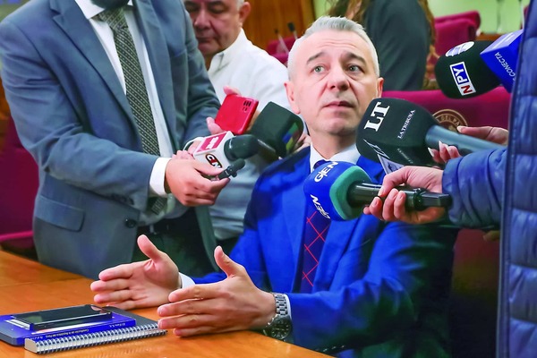 Disidencia ANR: Centurión y Samaniego No Logran Unidad