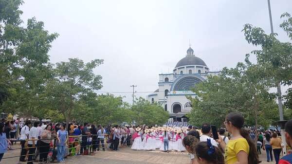 AUDIO: Caacupé 2025: Destacan afluencia de personas en inicio de Novenario y seguridad está garantizada, según la Policía - Contacto Ciudadano - ABC Color