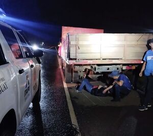 Motociclista queda herido tras chocar contra un camión estacionado en San Martín - Concepción al Día