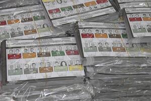 Insisten en volver a las papeletas y denuncian vulnerabilidad de las máquinas de votación