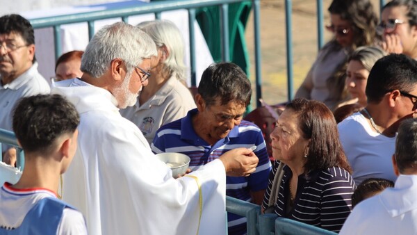 Fuerte crítica a Peña en Caacupé: “El discurso que estamos mejor no logra superar las crisis”