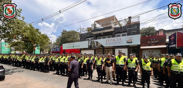 Detienen a cuidacoches y descuidistas tras primera noche del concierto de Shakira - ADN Digital