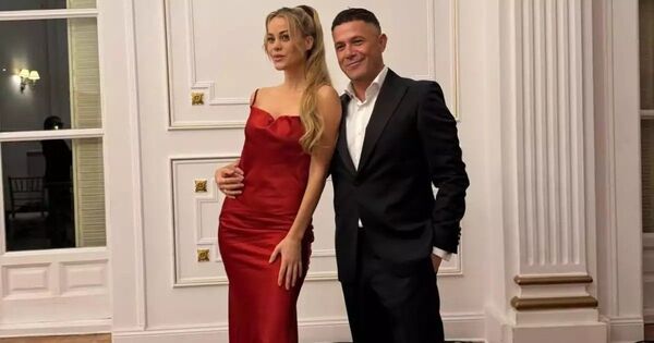 Popular / ¡Alejandro Sanz reaparece con su chuli modelo y cortan con los rumores de separación!