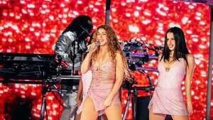Shakira cantó y movió las caderas ante 50.000 fans en su primer día de show en Paraguay
