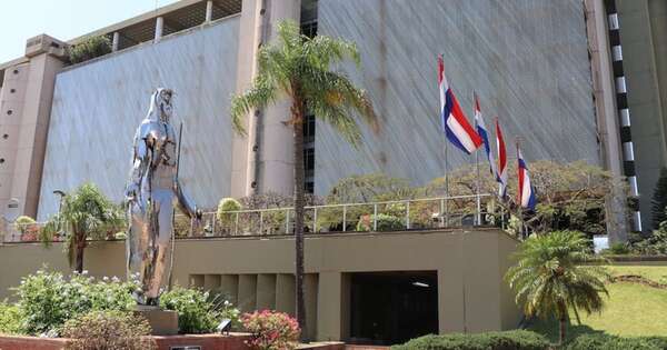 La Nación / Paraguay mantiene su tasa de política monetaria en 6 % gracias al dinamismo económico