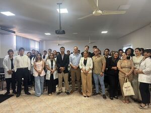 Médicos egresados de la UPAP compartieron experiencias y desafíos en el I Conversatorio en Concepción - Concepción al Día