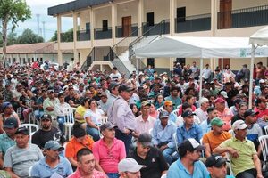 Unos 4.600 pescadores recibieron víveres y ayuda económica por la veda | Unicanal