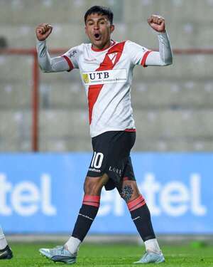 Hat trick del paraguayo Bobadilla en Bolivia - Fútbol Internacional - ABC Color