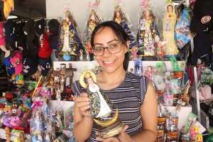 Primeros días del novenario dinamizan el comercio en Caacupé  - Nacionales - ABC Color