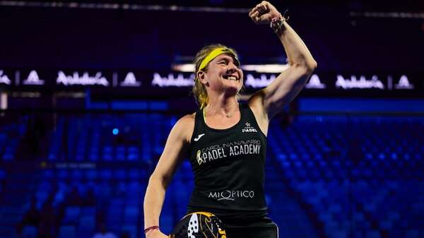 Española  Navarro dice adiós a las pistas de pádel tras carrera legendaria - Polideportivo - ABC Color