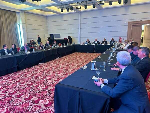 Eligen a titular de ANDE como presidente de CIER - Economía - ABC Color