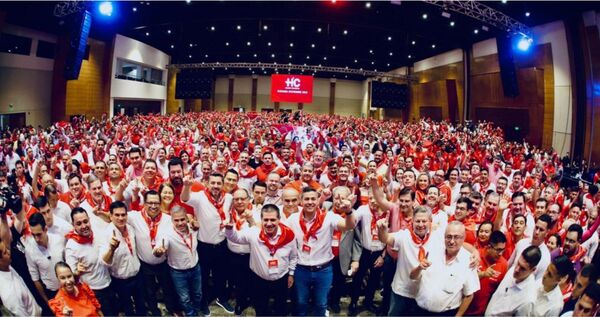 Horacio Cartes respalda a Pedro Alliana y llama a la dirigencia a trabajar por su candidatura